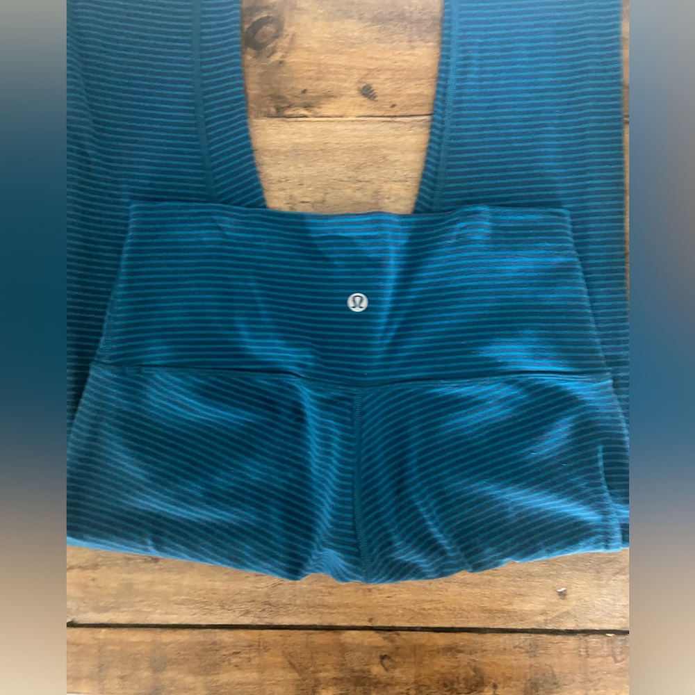 Lululemon size 8 wunder unders
